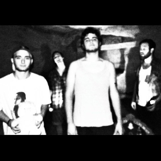 Alternative Rock/ Grunge/ Emo from Southwestern Ohio 
http://t.co/y89bPDj4n6