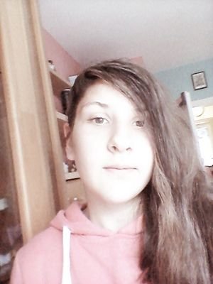 follow me follow back Instagram:jessi_jessjess alter:11love me friendsHobbys:mit Freunden draußen chillen♥♥♥^^ YOUTUBE!!!♥♥♡♡thx for 100 follows♥♥150?