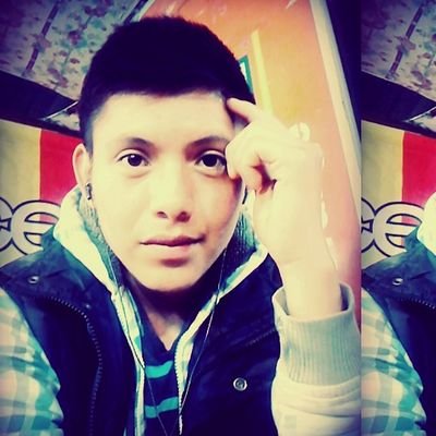 Buena onda.!¡  No te compares con nadie, ten la cabeza bien alta y recuerda: No eres ni mejor ni peor, simplemente eres tú y eso nadie lo puede superar. XMC :-P