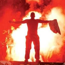 Intercambiar, comprar o vender pegatinas de gradas ultras, sin importar ideologías ni colores. 100% fiabilidad. Contacto: MD