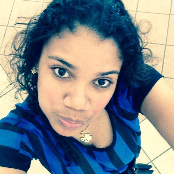 #DiferenteAlMonton ♥ #Unica ♥ Soy una dama con clase & una Perra Con actitud ☺ Mi Mujer @LupeTeQuiere. Mi Esposo, Mi todo @01ShadowBlow
