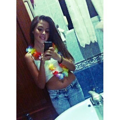 rociiomartine's profile picture. El truco esta es decir lo que realmente piensas , en buscar a quien realmente quieres y en hacer con tu vida lo que te de la gana””