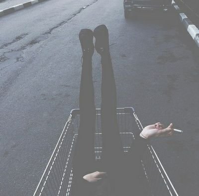 au_sec0urs's profile picture. Still fat.