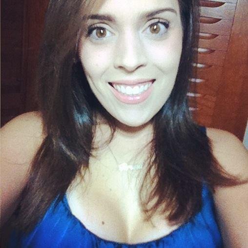 Eu sou assim, ligada na tomada. Sempre querendo encontrar uma razão pra tudo. Pessoas como eu sofrem mais. Se decepcionam mais. Por outro lado, crescemos mais.