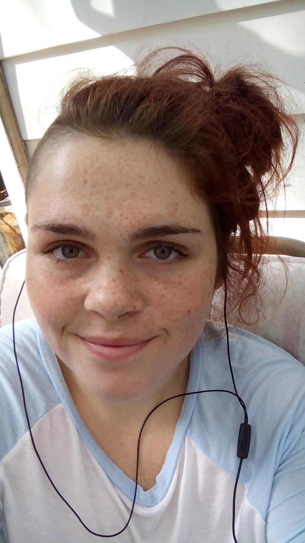 brood_artistry's profile picture. beneath the decrepit moon speaks the fallen solider and he spoke the word, disillusion.