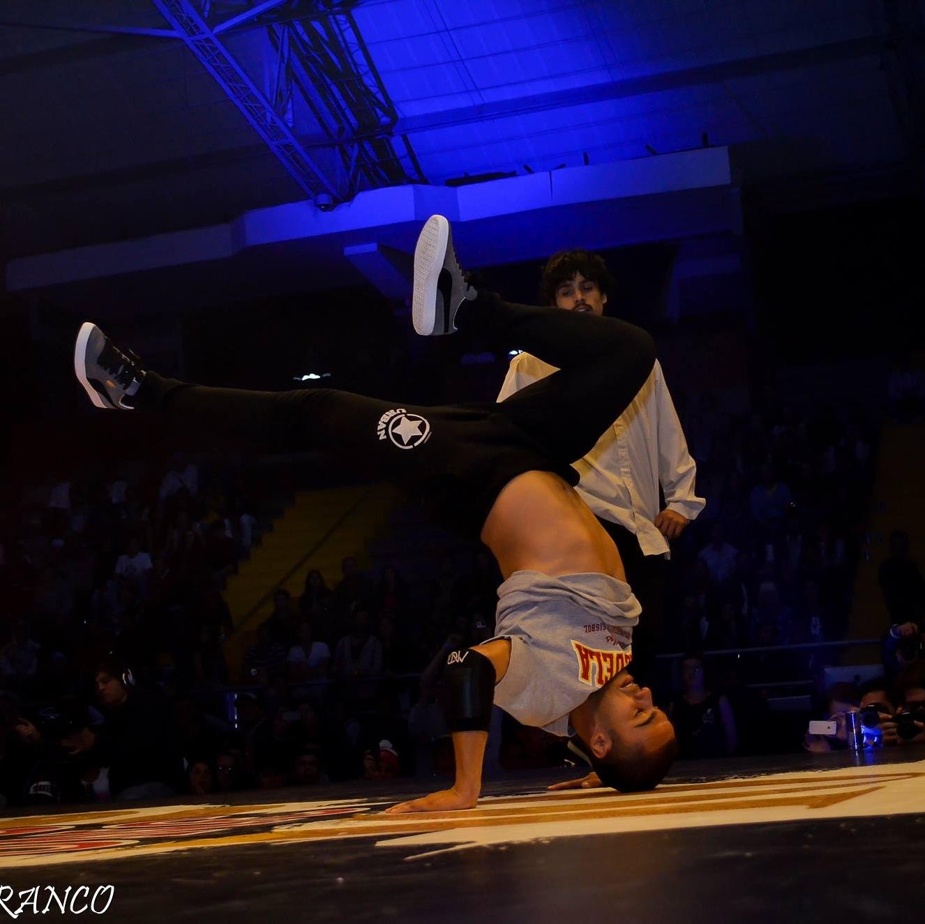 B Boy Shadys / Black & White Crew/ fundacion de breaking revoluciones de blancos y negros + Aborígenes de Venezuela / arocha_gabriel@hotmail.com