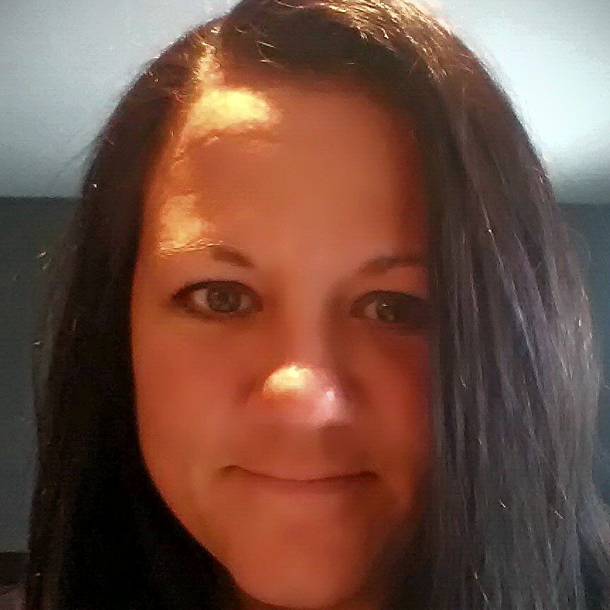 Hockey mum of two wonderful kids | Wife | Island girl at heart, but proud to be Canadian | My views and opinions are my own