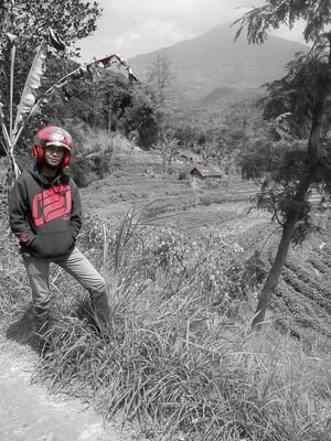 miftachul472's profile picture. 