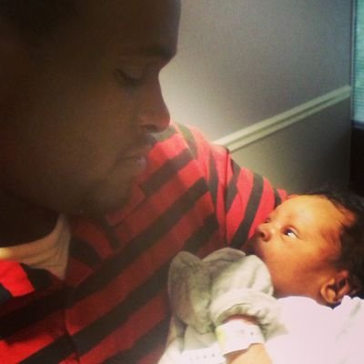 Daddy in the making never turn ya back on the niggas u thug wit #EA #Freetheguys