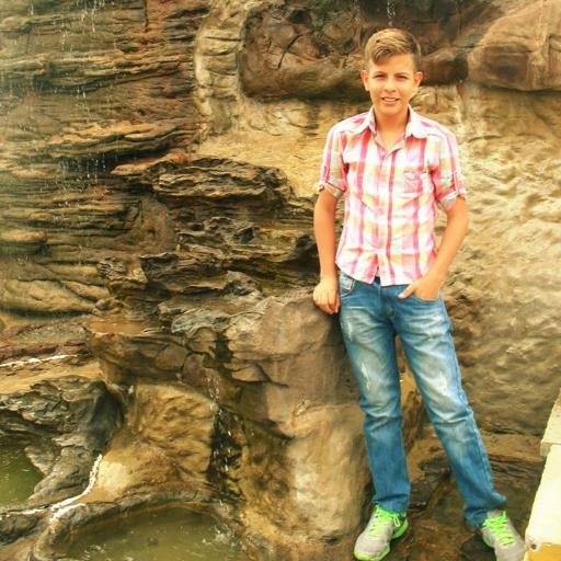 DaniielRF's profile picture. Me gusta el tenis ,La musica etc...