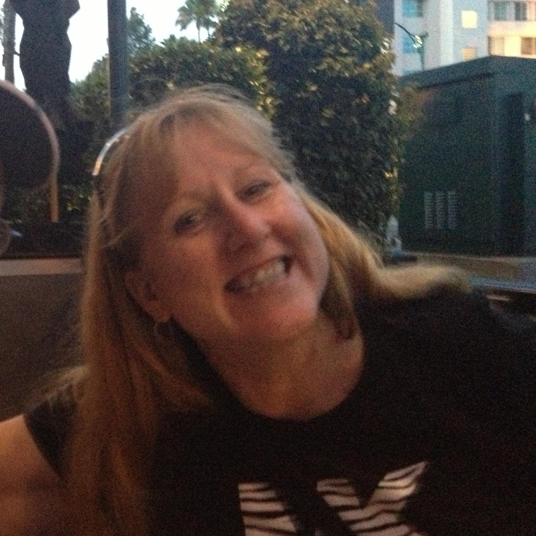 disneymom9's profile picture. 