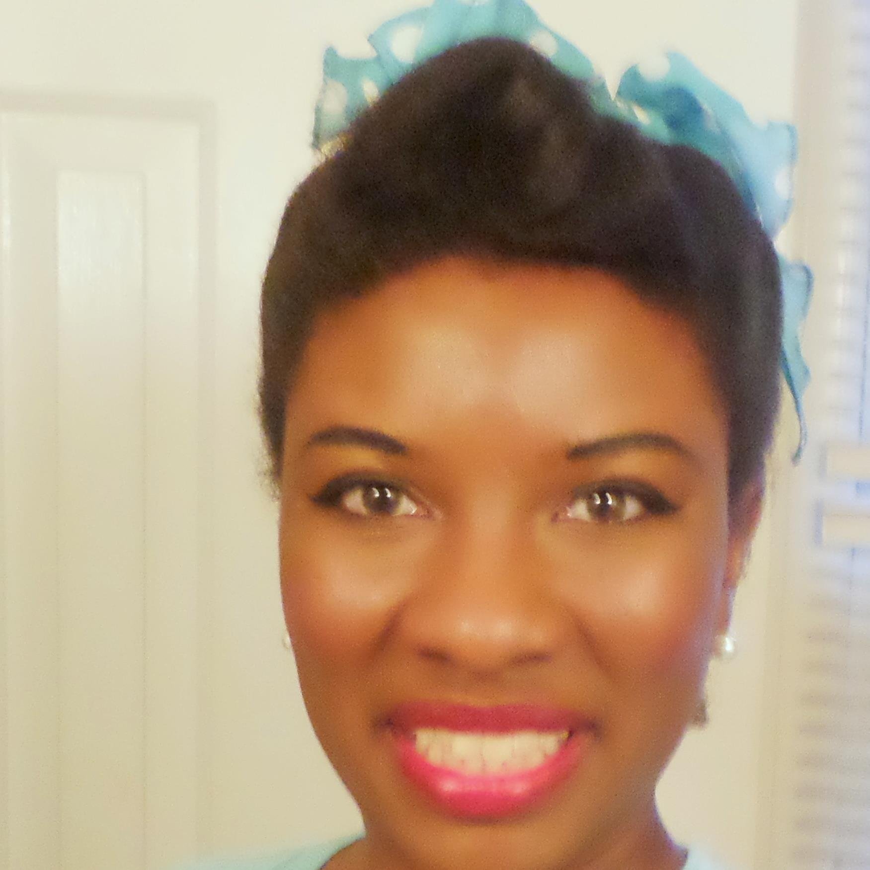 Wife & Mother of 3.  Loves God, America & NASCAR.  You'll find me in pearls, heels and polka dot dresses! ♥