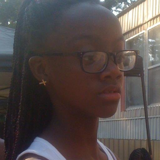 treat people tha way u want to be treated follow me and i will follow u back please