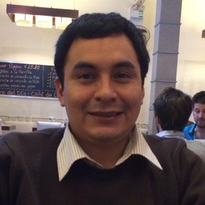 Economista, papá, futbolero, cinéfilo, celeste, rimense pero sobretodo bien perucho!