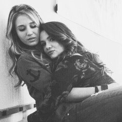 sometimes i pretend karma and amy are lauren and camila