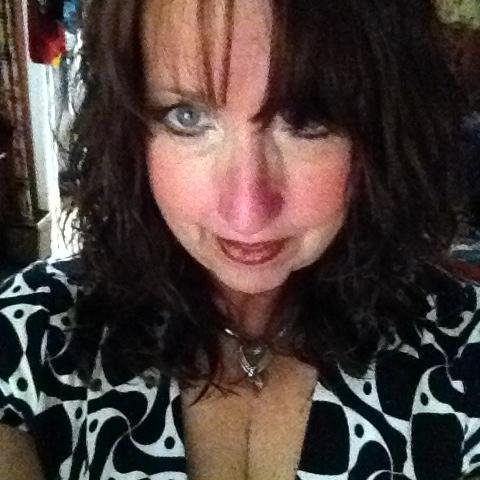 ladyshadow61's profile picture. 