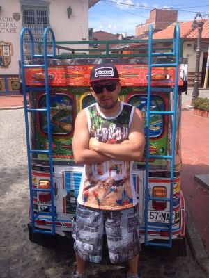 jfbounce's profile picture. Diseño. Música. Arte. Cine. Sneakers. Ocio. Modelos. Arquitectura. Tecnología. I Am What I Like. @afrosouloficial