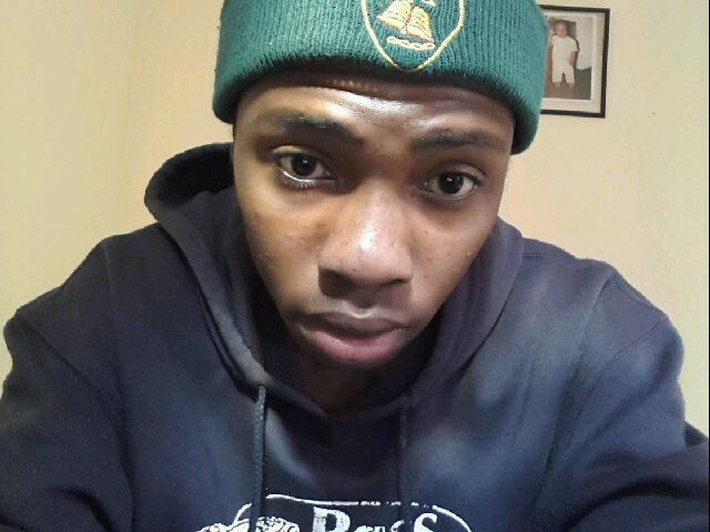 CAULKER_SA's profile picture. I used to want this thing forever y'all can have it back..
Reddio