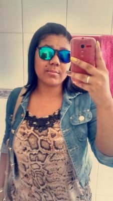 AlecrinLuanne's profile picture. 