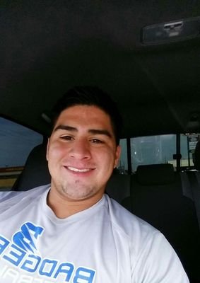A senior in Ben bolt texas. plays football and baseball
LOVE to drink hang out with friends likes to be around girls and likes to party