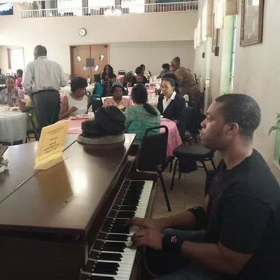 #Baptist #Worshipper #JesusChrist Subscribe to my YouTube @basicgospelpiano