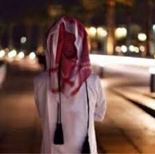انا مقعد الاكلبي ساكن بالدمام                         بس ديرتي بيشة