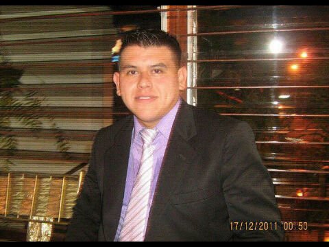 tovar nacio el 25 de abril