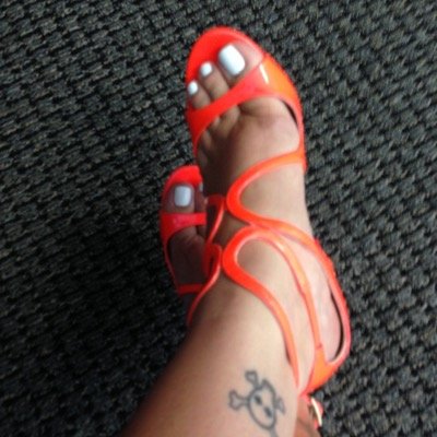 emzabell's profile picture. My cat's breath smells like cat food