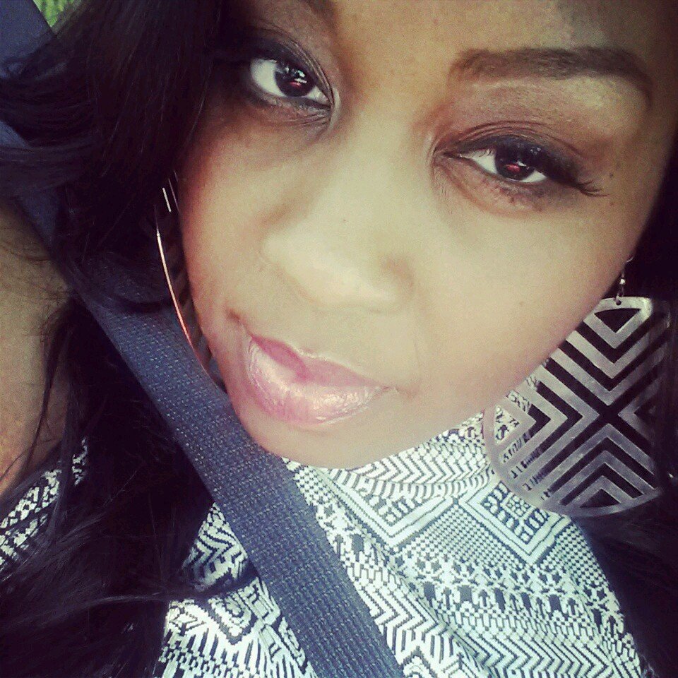 uncuffed. MBA Alumni. relationship expert. mum. blessed. curvydiva. about my $$♥. allergic to ya daddy. spoiled. about dis life =] Just follow