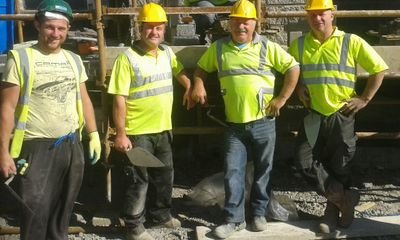 bricklaying contractor over 20 years experience fully insured 
AMC CONSTRUCTION Ltd
experience in brickwork,
 finished block work and stone work