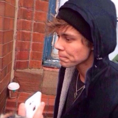 follow @nightdriveirwin