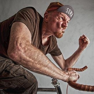 Donnerradel's profile picture. Kampfradler aus Notwehr.