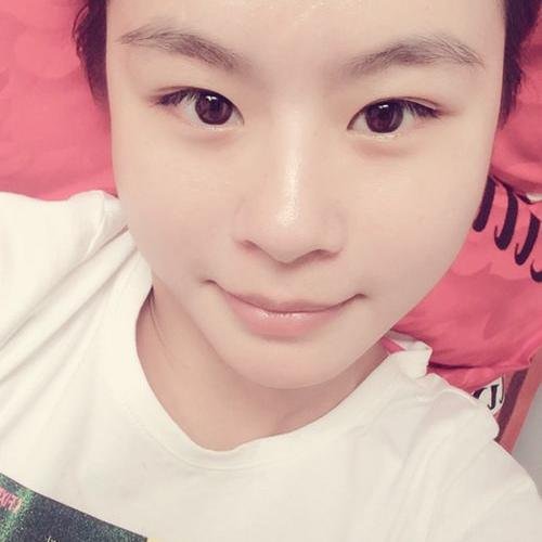 Vickyhuang0616's profile picture. 