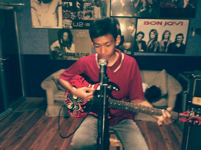 Karzali_'s profile picture. Ig/line: Karzali
Second acc: @Ifkarzali_