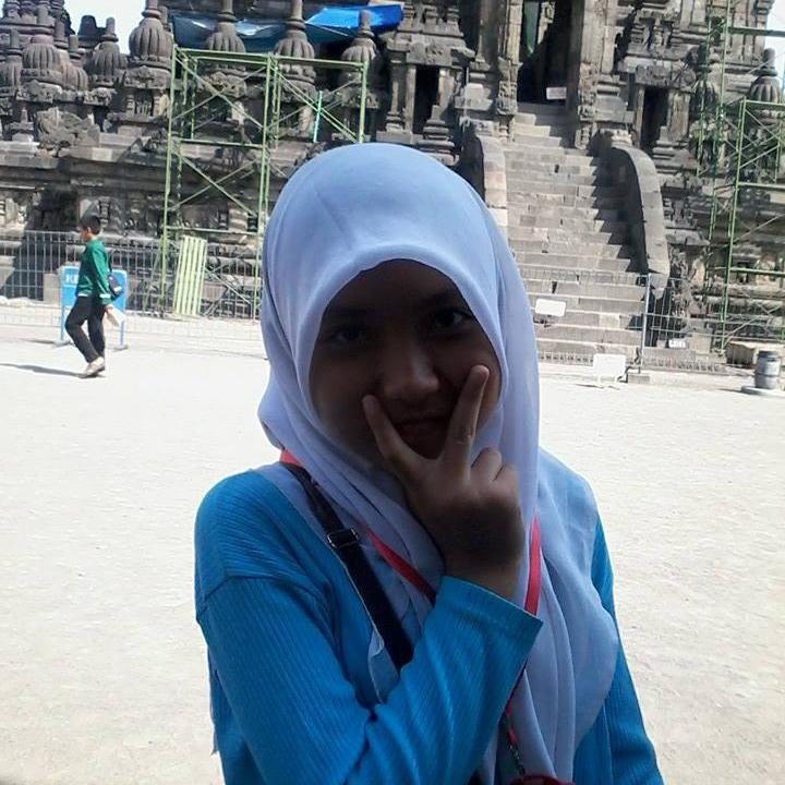 q kecewa pernah mencintaimu.......