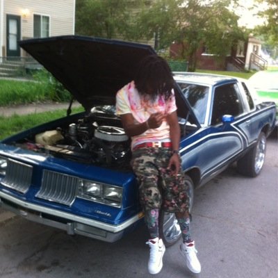80s baby with a old soul cause my pops raised me round his old hoes! Instagram: rotation_stro