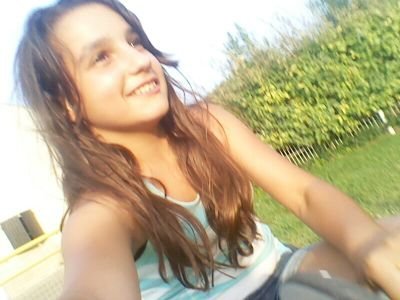 Salut je m appelle viviana j'ai 14 ans et je habite a Nîmes ajoutes sur snap: Xxviviana2001
