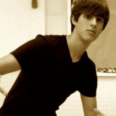 chuygrza's profile picture. lalalallalalalalala