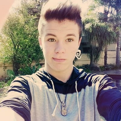 anrich_botha's profile picture. Proudly South African and 2 fab 4 u.  follow me @anrichbotha_69