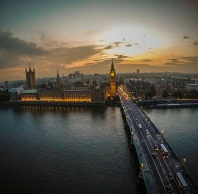 unreviaje's profile picture. Instagram: /unreviaje

Twitter: @unreviaje