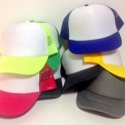 Gorras Trucker tamaño infantil y adulto!! Tenemos visera notmal y plana!! completa tu look ☺️