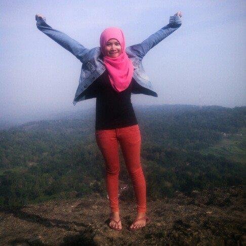 srisetyaytesirs's profile picture. no less no more || life on earth and in heaven, Lord || a part-time student ||