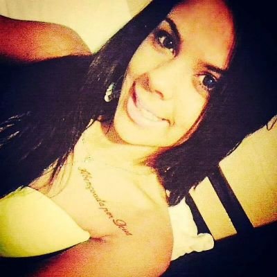 Guarda -me senhor com a menina dos teus olhos  [ . . .  ]    Clayton ♡