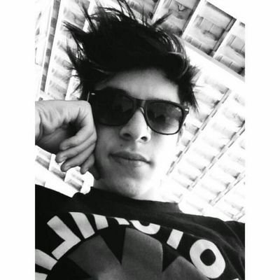 a ester? errrr, é a ester, como eu ia esquecer a ester? - Fauzy