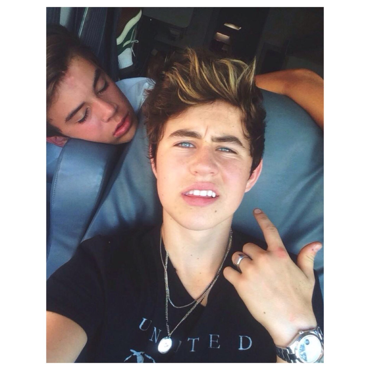 ~ Nobody loves you baby, the way I do ~