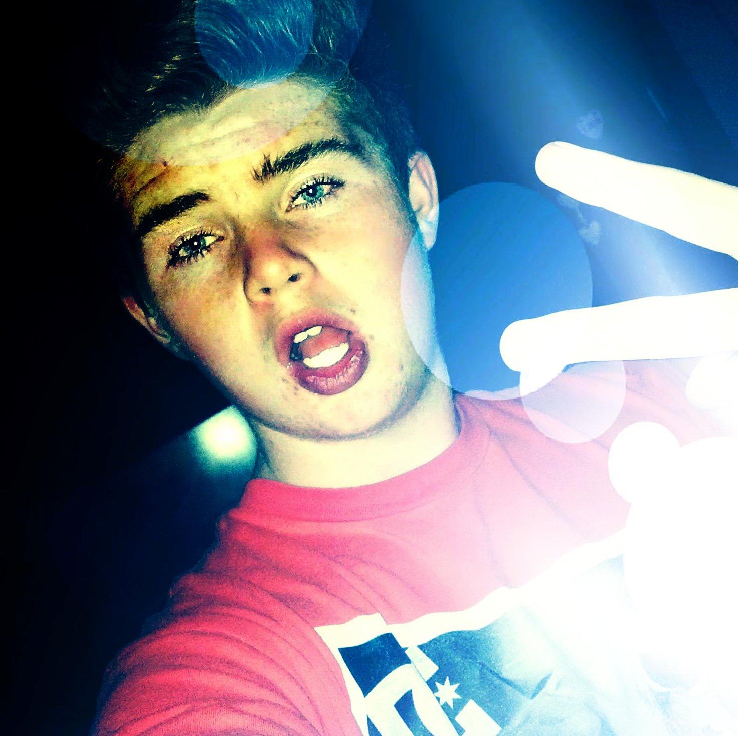 Hey I'm 14
and I'm from south Africa...