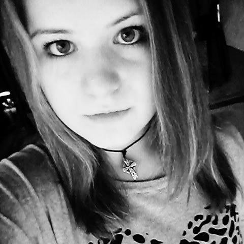 Hi. I'm a 16 year old hungarian girl.