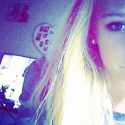 justcissx's profile picture. ♥28x7x14♥