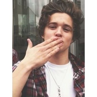 the vamps + wifi + food = life