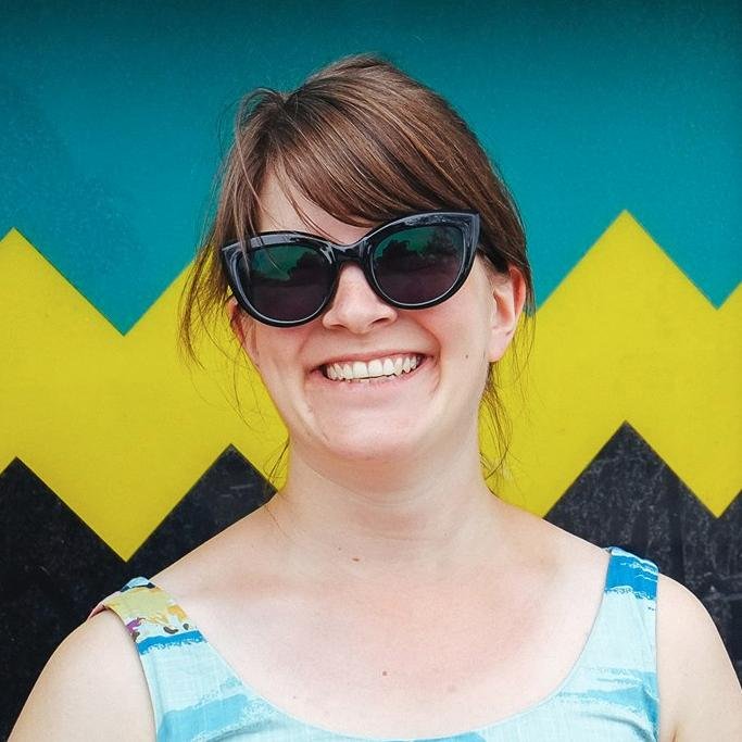 aliradloff's profile picture. Enjoys cheesy country music, picnics in the sun, writing lists, drinking tea & listening to podcasts.